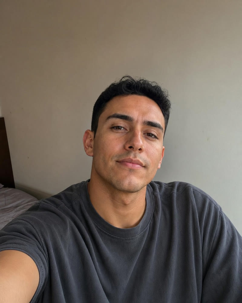 Original selfie used for Convierte un selfie en fotos de viaje para compartir
